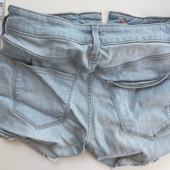 Universal Thread Jean Short - Picture 3 of 3